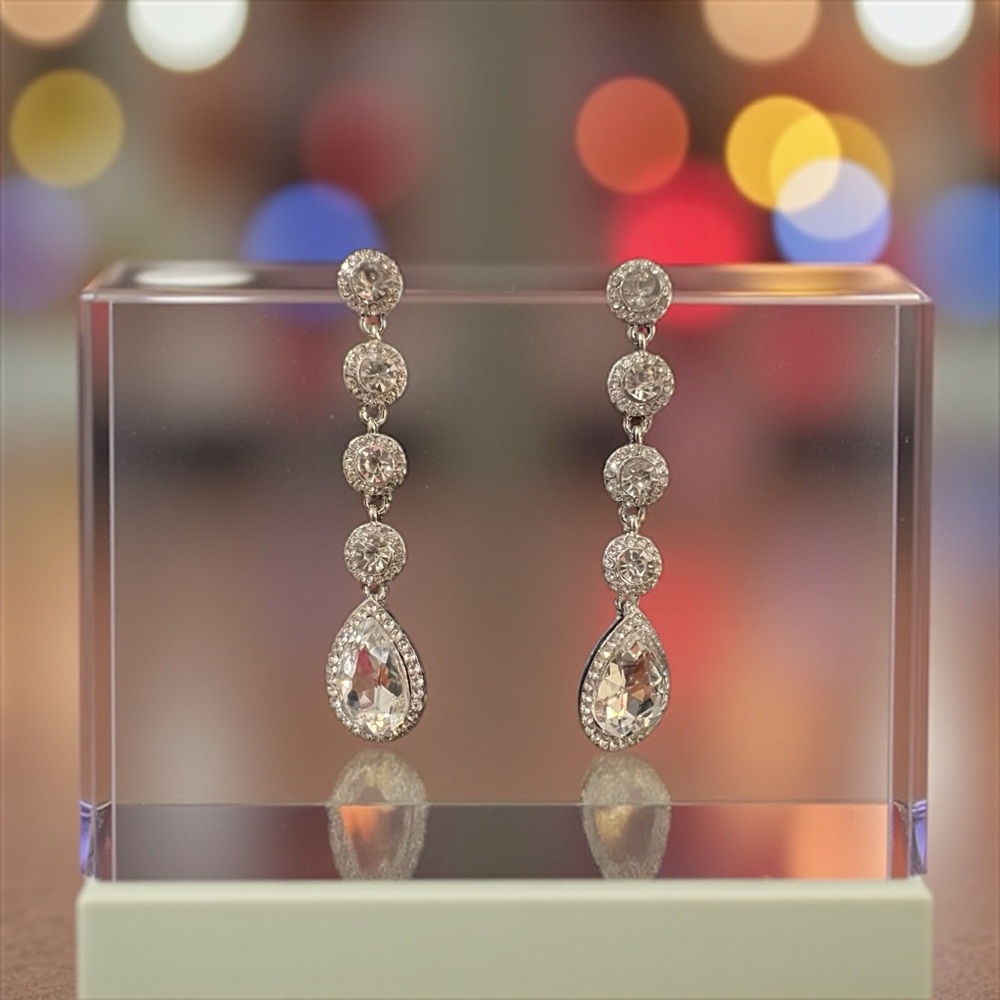 Elegant Silver Teardrop Drop Earrings